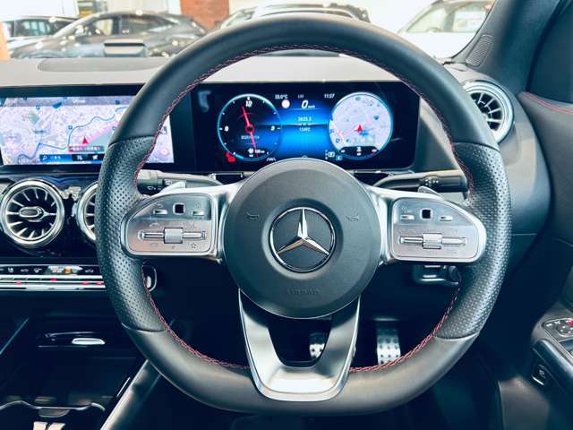 安心してカーライフを始めていただく事ができるよう、納車前にディーラー整備工場もしくは熟練メカニックが在籍する整備工場にて点検を行ない、必要な整備を実施致します。