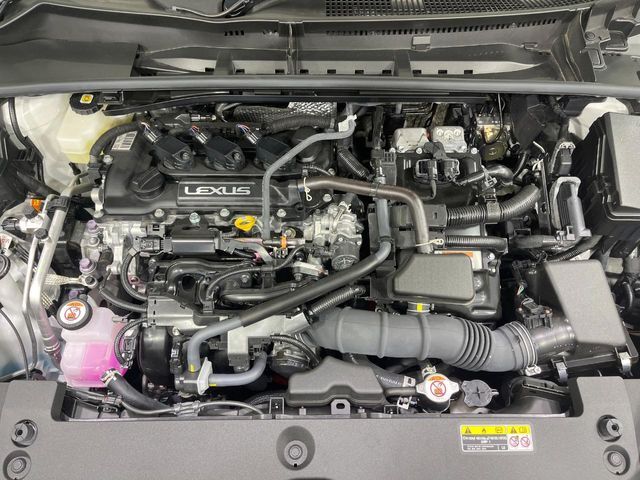 親切・丁寧な専門メカニックスタッフが応対！・車検・点検整備・事故等の修理などアフターサービスも安心。お車のカスタマイズもネクステージのサービススタッフまでご相談ください！