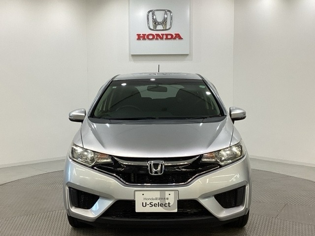 【Honda認定中古車 U-Select】　エンジン、オーディオやカーナビ(社外品は除く）に至るまで保証をお付け致します。全国のホンダディーラーで保証と整備が受けられます。