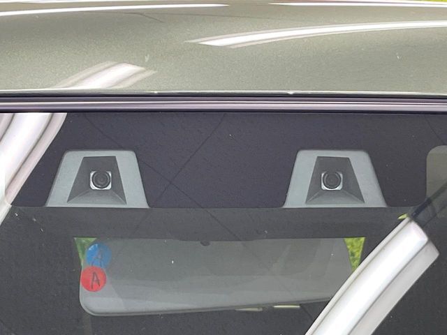 【アダプティブクルーズコントロール】高速道路での長距離走行が楽に！！自動で速度を保つクルーズコントロールが、衝突軽減システムと連携し、前方の車両を感知して車間を保つように速度調節してくれます！！