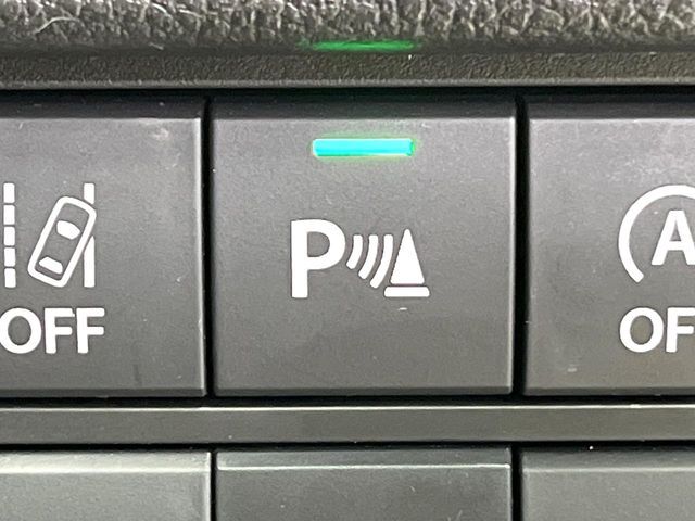 【クリアランスソナー】バンパーに付いたセンサーが障害物を検知！一定の距離に近づくとアラートで教えてくれます♪狭い駐車スペースや車庫入れ時も安心ですね☆