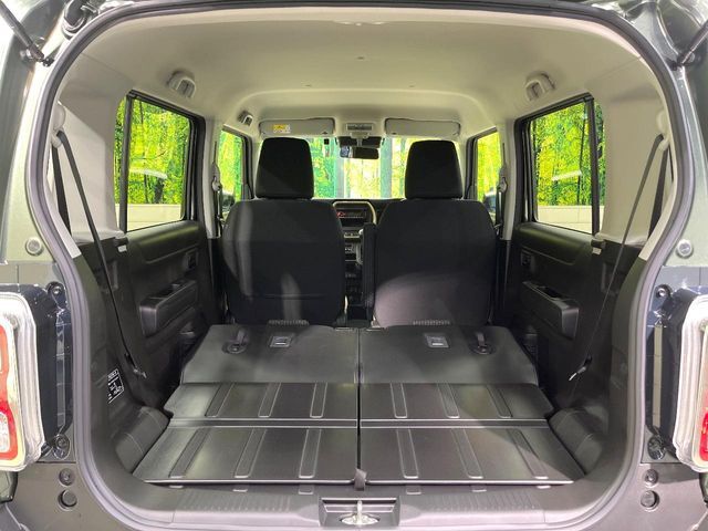 防水仕様のラゲッジは、アクティブな使用にぴったり。プールや海水浴をはじめ、キャンプやウィンタースポーツのシーンで濡れたり汚れた荷物を積み込んでも簡単にふき取ることができ、お手入れも楽々です♪