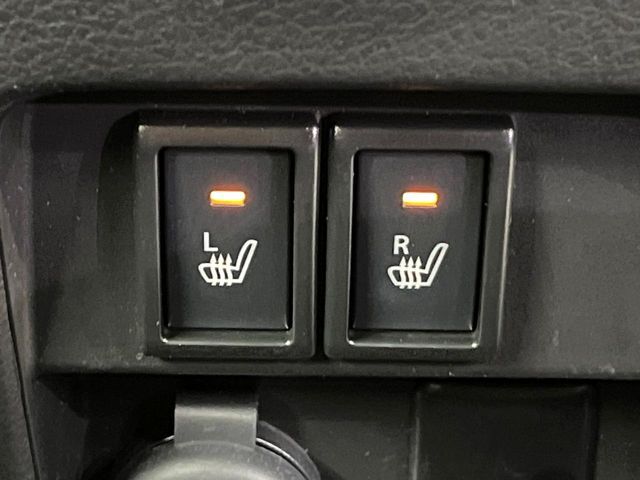 【シートヒーター】寒い日に重宝するシートヒーター！エアコンより早く温まってくれるので寒がりの人も安心ですね♪エアコンの温風は乾燥するから苦手、という方にもをおすすめです。