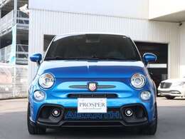 Sabelt製Rally専用スポーツシート　アジャスタブルリアスポイラー　ブレンボキャリパー　左右4本出しマフラー　専用フェンダーアーチ、サイドスカート