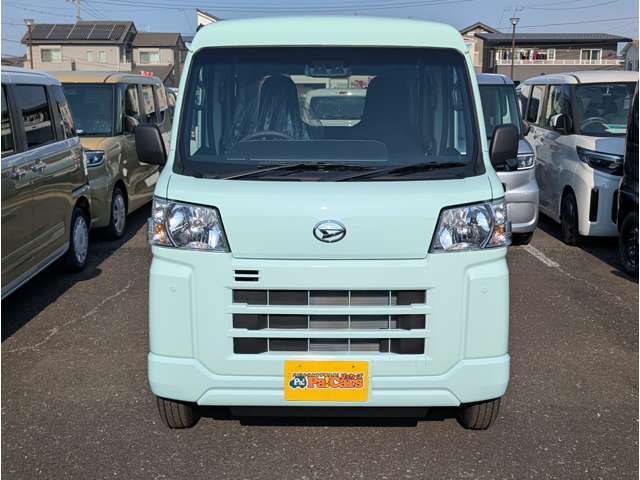 ☆届出済未使用車とは☆　登録がされているお車で走行距離は10キロほどで誰も乗っていない車です！展示車はキズが付いてしまう場合もあるので直接ご確認くださいませ。