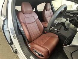 座り心地が良いシートなので長時間の運転でも快適にお過ごしいただけます。新品のフロアマットのご注文も可能です。掲載箇所以外にご希望の写真がございましたらお気軽にお問い合わせ下さい。