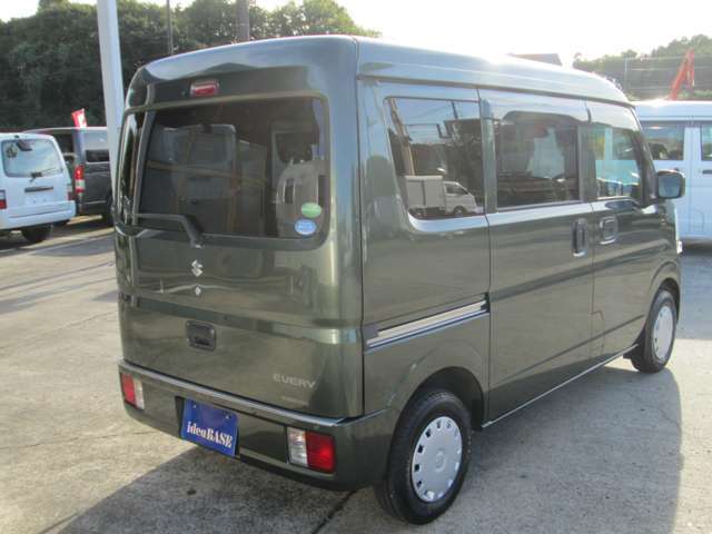 当店のスタッフは中古自動車販売士の資格を持っておりますので安心してご相談ください♪♪