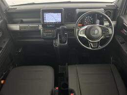 【インパネ全体】全方位で視界が広く、高い目線で運転もしやすいです！