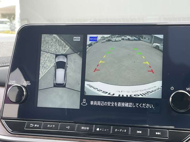 アラウンドビューモニター装備☆上から見たような画面で車庫入れも縦列駐車も安心です♪