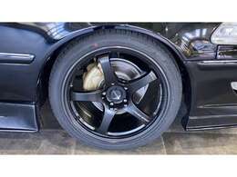 ☆新品フルタップ車高調☆新品クロススピード　CR5　　18インチアルミホイール　新品タイヤ☆カラーキャリパー☆