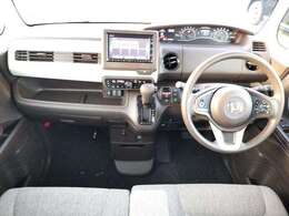 運転者にとっては日々使用することとなる運転席です。運転席が快適だと運転に集中することができますね。