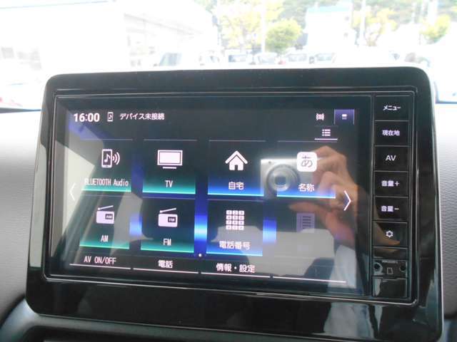 メモリーナビ（テレビ付）搭載で、初めての道や遠出でも安心です！Bluetoothが使えるので、好きな音楽を聴きながら楽しいドライブを♪