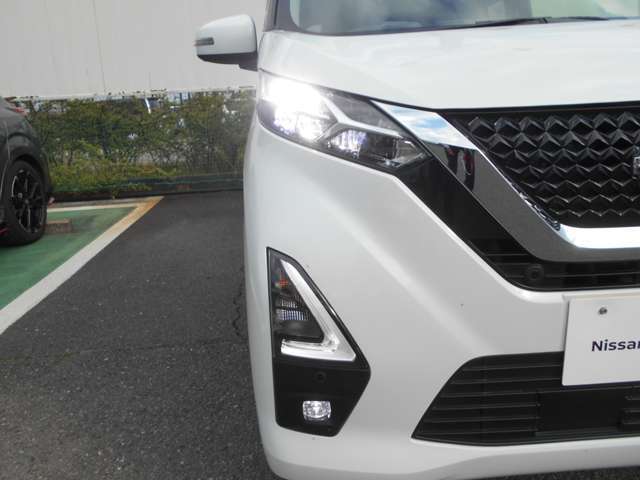LEDライト・フォグランプ付いてます。