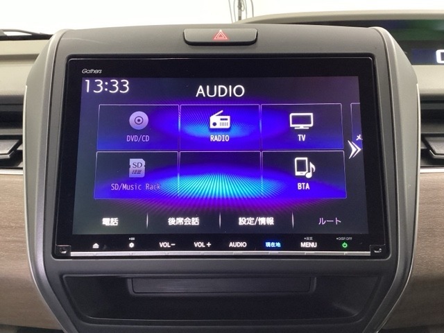 ナビ機能だけではありません、フルセグTVやDVD、ミュージックサーバー等オーディオ機能も充実しています。