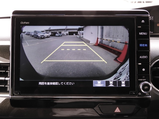 ◆ドライブレコーダー◆映像・音声などを記録する自動車用の装置です。　もしもの事故の際の記録はもちろん、旅行の際の思い出としてドライブの映像を楽しむことができます。