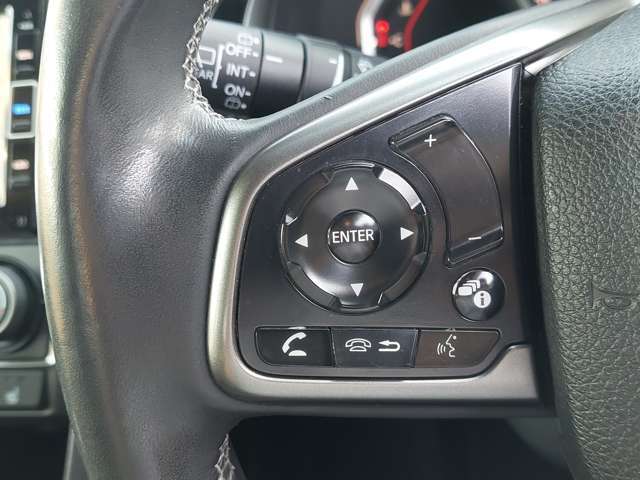 【運転席操作部】『運転席周辺の装備』の画像になります。快適なドライブを楽しむための機能が装備されています！運転席から触れるので使いやすいです！