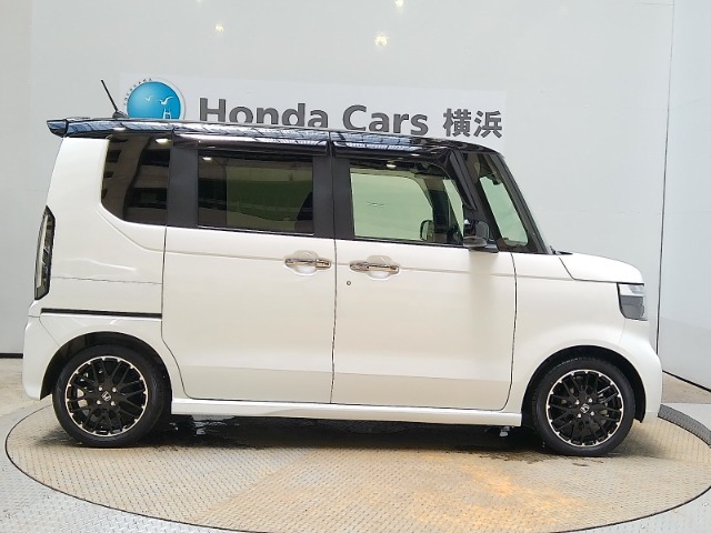 全長339cm、幅147cm、高さ179cmのお車になります。