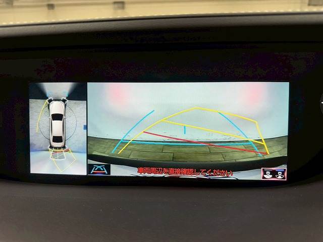 【パノラミックビューモニター】を装備しております。全周囲カメラで危険察知。狭い駐車場でも安心して駐車できますね。