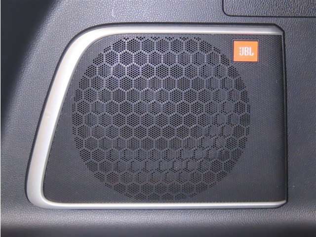 JBLプレミアムサウンドシステムを装備しております。