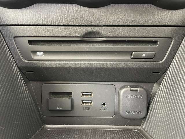 【運転席操作部】快適なドライブを楽しむための機能が装備されています！運転席から触れるので、使いやすいです！除菌プランいれていただくと、さらに清潔で安心していただけます！