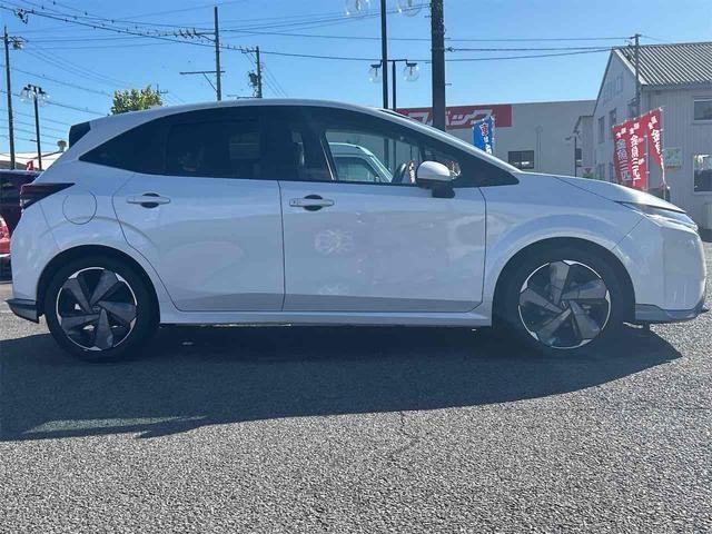 この度は当店のお車をご覧になっていただき、誠にありがとうございます。ぜひじっくりとご検討下さい。気軽にお問合せ・お見積りお待ちしております。