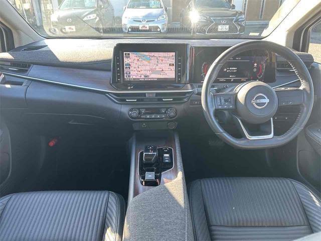 毎回座るフロントシート。運転席は必ず使用する部分ですので、座り心地が重要です！