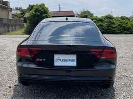 安心してお乗りいただくために、納車前に当社にて点検を実施いたします。その他にも気になる所はお気軽にお尋ねください。