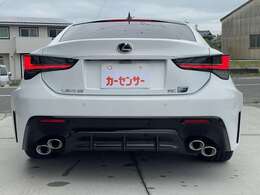 上質なノーマル車を中心に販売していますのでハンドル、シート、ドア内張り、コンソールボックス、フロアカーペットなど大変綺麗です。室内にタバコの臭いなどもありませんので、ご安心ください。