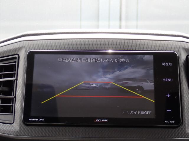 バックカメラ装備しております。駐車時に大変役に立ちますよ♪駐車が苦手な方にも便利機能です♪