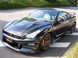 2025年式・最終モデルの登録済未使用車です。高精度重量バランスエンジン搭載、nismoスポーツリセッティング、5イヤーズコートプレミアム、Pガラス・日産純正ドライブレコーダー、プレミアムスポーツフロアマット