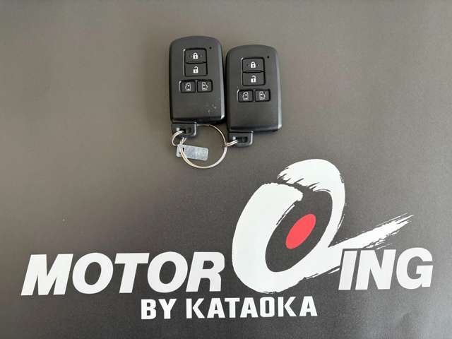 スペアキーが揃っていると、前オーナーさんがお車へのお手入れがしっかり出来ていた証拠ですね！