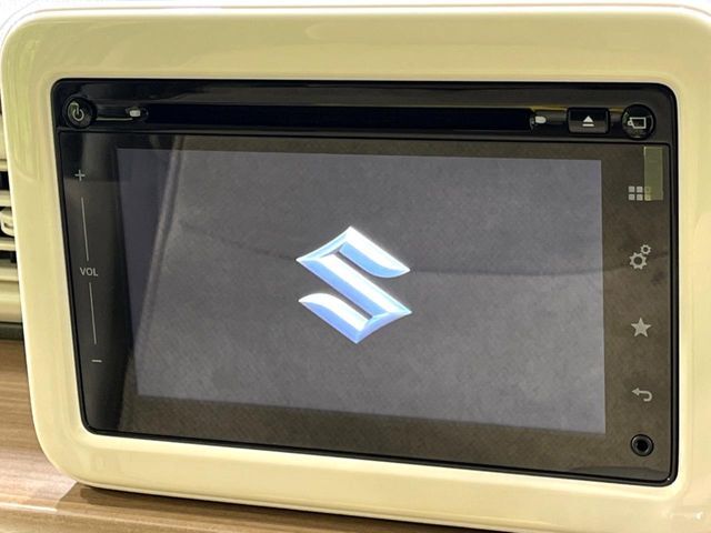 【純正ナビ】人気の純正ナビを装備。オーディオ機能も充実しており、Bluetooth接続すればお持ちのスマホやMP3プレイヤーの音楽を再生可能！毎日の運転がさらに楽しくなります！！