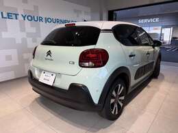 耐久性に優れたコーティングを低価格にてご用意致しております。愛車をいつでも気持ちよく乗っていただくために、納車時の施工をオススメしております。