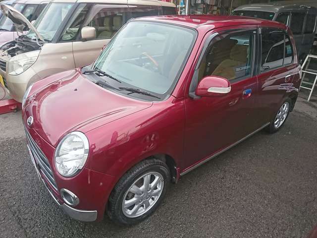 中古車販売はもちろん、車検、鈑金、保険、修理など、お車に関することなら何でもお任せください！乗り出し50万円以下！！格安軽自動車多数展示中！！