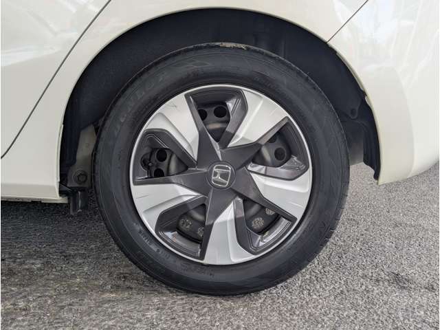 グループのすべての仕入車両の中から品質の高いものだけを厳選してストックしています。