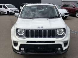 私たちは、お客様のこだわりに合った“世界にひとつ”だけの特別な車をご提案します。ジースクエア=車のあるライフスタイルを演出するセレクトショップです。