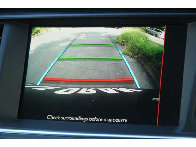 お車の詳細をお聞きになりたい場合は、是非お電話下さい。お車を直接確認しながら小傷の状態まで細かくお伝えいたします。