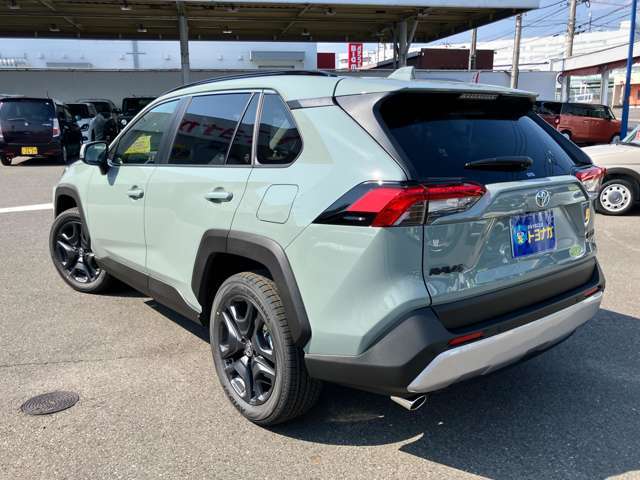 セーフティセンス・プリクラッシュセーフティ！衝突被害軽減ブレーキ・レーントレーシングアシスト［LTA］・BSM・RCTA！先進の安全装置が付いています！