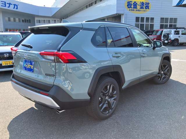 すぐ乗れるRAV4ハイブリッドです！★パワフルな4WD★路面に合わせたドライブモード★SPORT/SNOW/MUD/LOCKモードから走行モードが選べます！★オプションは419，100円相当付きです★