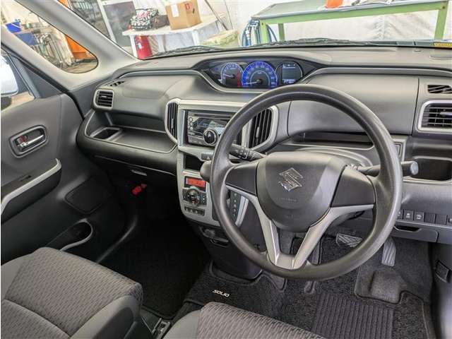 車内の広さを感じさせてくれるだけでなく、広々とした前方視界を確保にも貢献しています。
