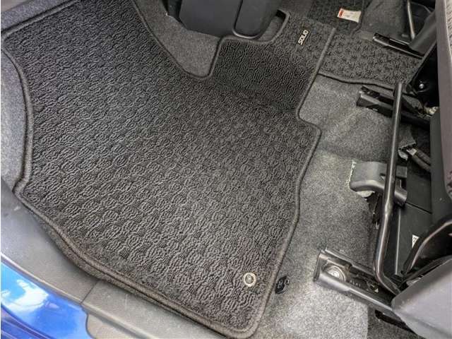 フロアマット
