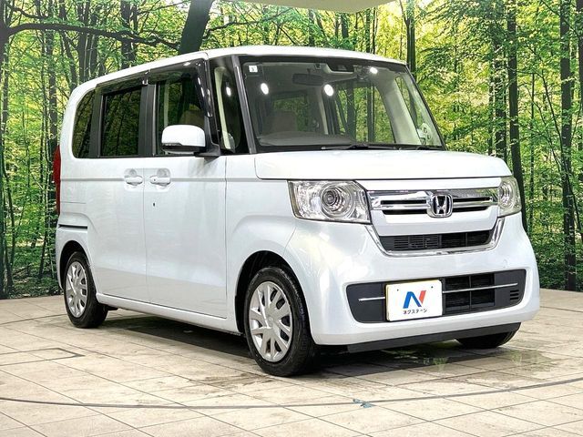 大好評のボディコーティング「弾スプラッシュコート」もご納車までに施工可能。通常のガラスコートと異なる、耐久年数6年の無機質ガラスコーティングが、ボディをキレイな状態に保ってくれます。