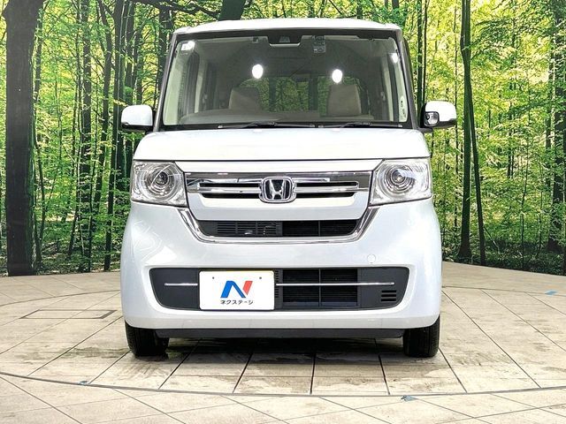 弊社では、全車『修復歴なし』のお車のみ取り扱っております。専任バイヤーによる厳選した仕入れの後、入庫後の車両チェックを行い、ネクステージが認定した高品質な中古車をご提供しております。