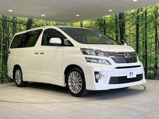 大好評のボディコーティング「弾スプラッシュコート」もご納車までに施工可能。通常のガラスコートと異なる、耐久年数6年の無機質ガラスコーティングが、ボディをキレイな状態に保ってくれます。