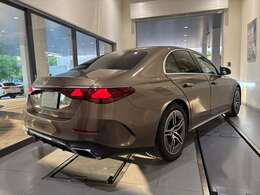 オートローンは実質年率【1.9％から】ご用意しております。残価設定ローンもご用意がございますので、詳しくはスタッフまでお問い合わせ下さいませ。