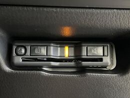 【ETC】高速道路の料金所をストレスなく通過！話題のスポットやサービスエリアに多い「スマートIC」利用時は必須のアイテムです。当店でセットアップを実施、ご納車当日からすぐにご利用いただけます！