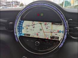 先進のBMW　タッチパッド付きi-driveとほぼ同性能のHDDナビゲーションになります。USBインターフェースやブルートゥースオーディオなど様々な先進機能をお楽しみいただけます。