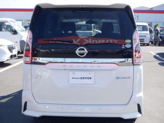【Nissan Intelligent Choice】「2年間走行無制限保証」全国2300カ所の日産サービス工場で保証修理が受けられる。
