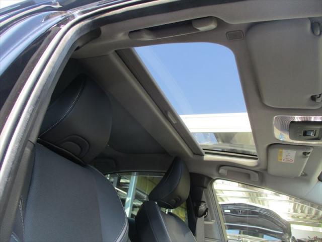 おクルマの買取もお任せください！独自の買取システムでムダを一切省き、車購入頭金のお手伝いをいたします！中間マージン全カットだから高価買取！しかもその場で現金支払い！いつでもスタッフまでご相談下さい！