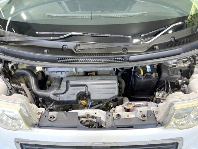 親切・丁寧な専門メカニックスタッフが応対！・車検・点検整備・事故等の修理などアフターサービスも安心。お車のカスタマイズもネクステージのサービススタッフまでご相談ください！